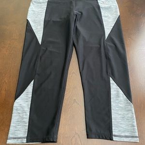 ⚜️ RBX - CAPRI WORKOUT LEGGINGS